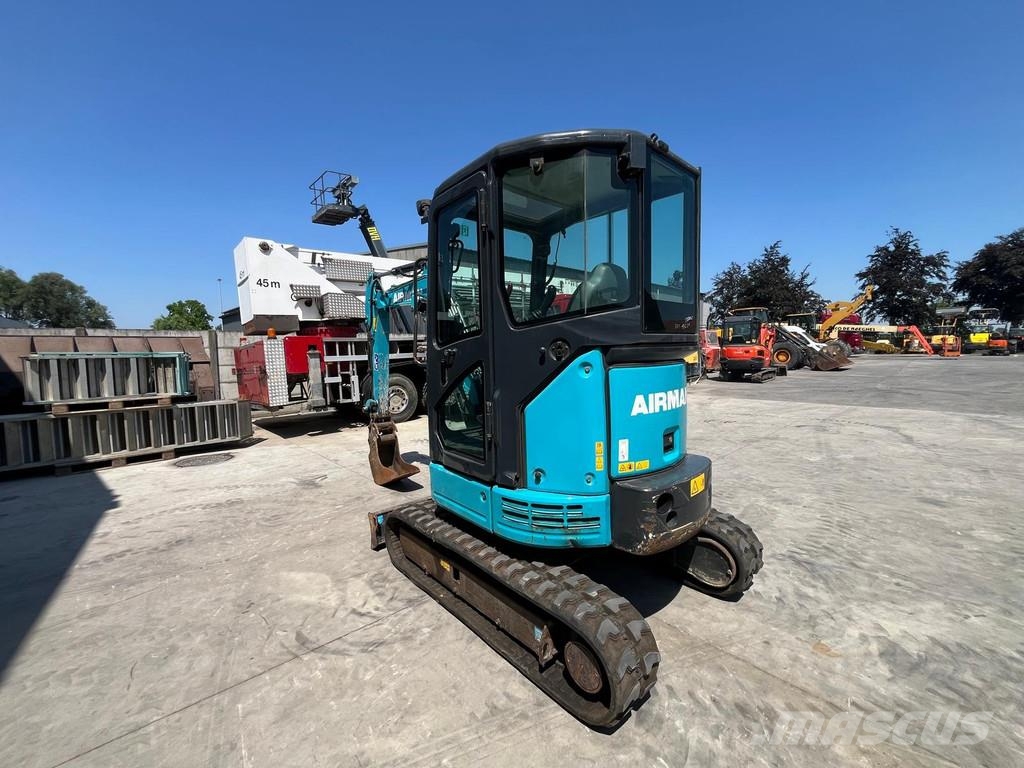 Airman AX26U-6A CR Minigraafmachines < 7t