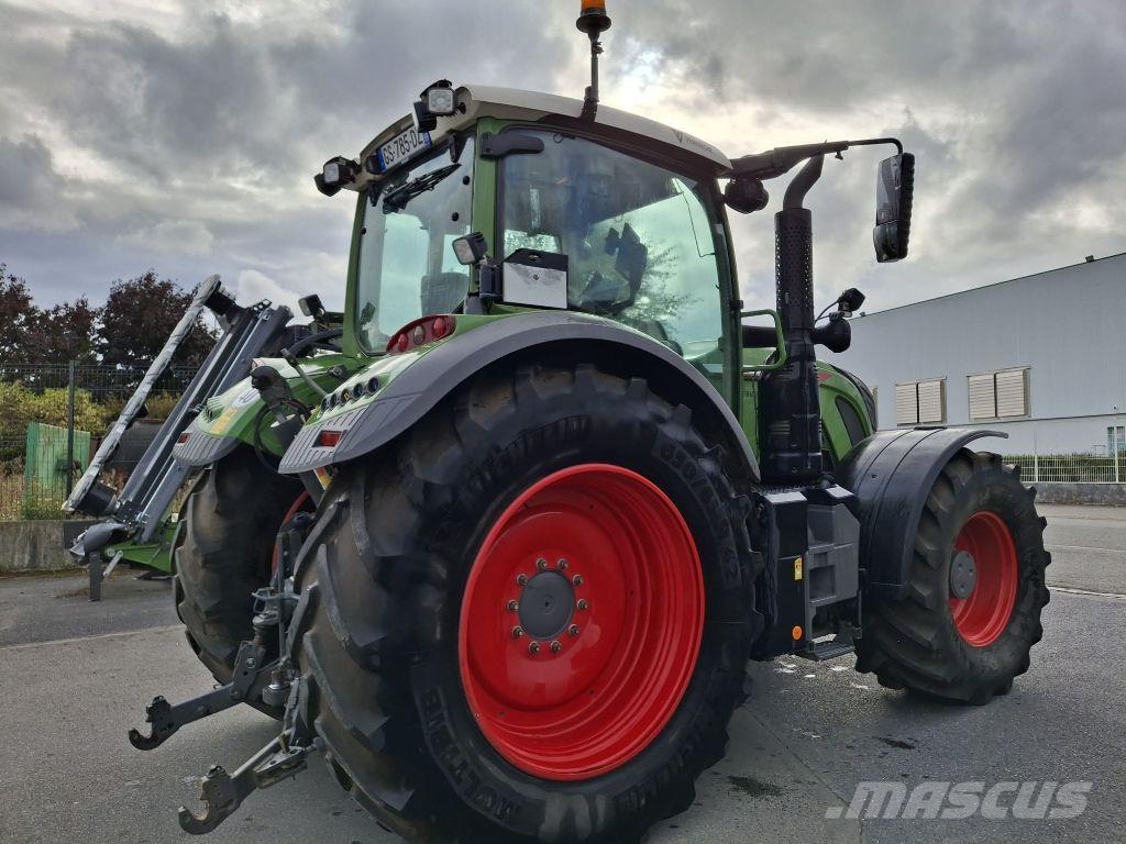 Fendt 724 VARIO PROFI + GEN 6 Трактори