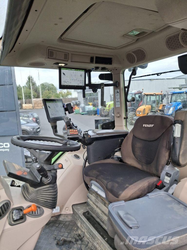 Fendt 724 VARIO PROFI + GEN 6 Tractors