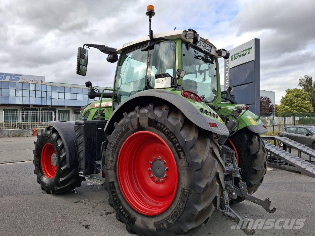 Fendt 724 VARIO PROFI + GEN 6 Tractors
