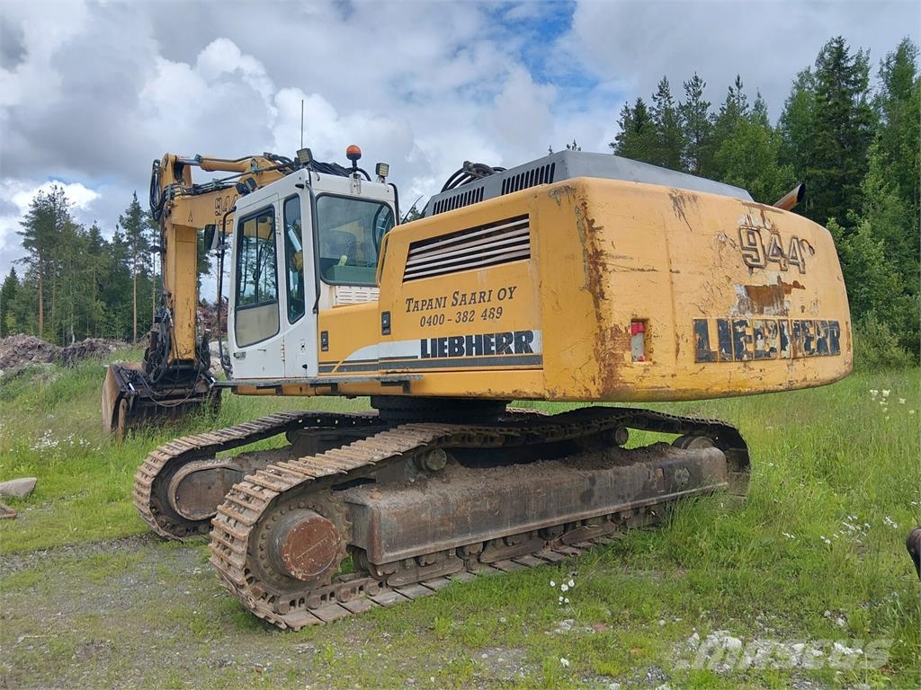 Liebherr R944B Litronic حفارات زحافة