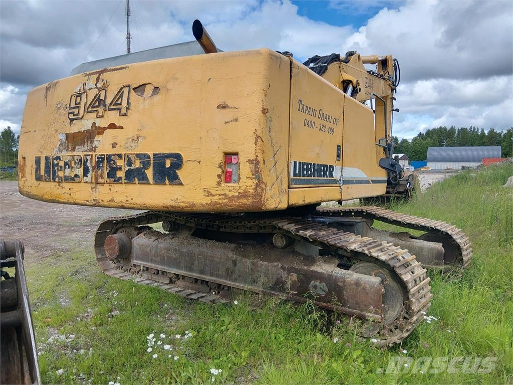 Liebherr R944B Litronic حفارات زحافة