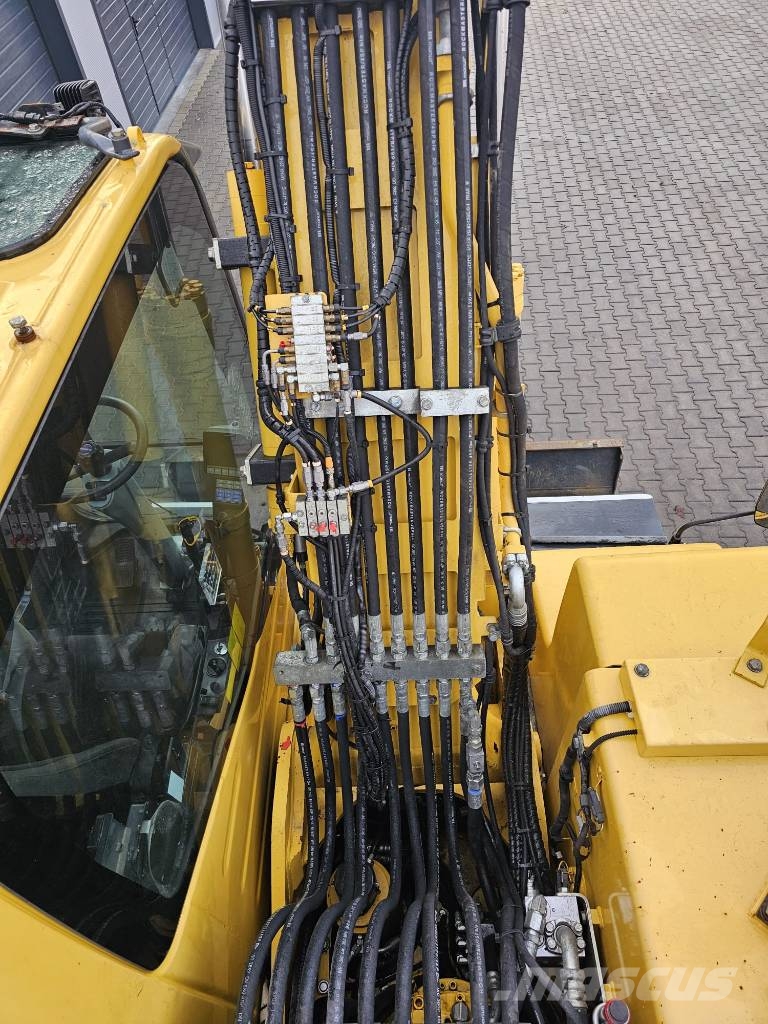 Komatsu PW 160-11 حفارات بعجل