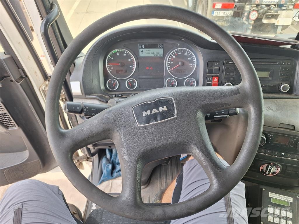 MAN TGS 28.360 6X2-4 BL Шасі з кабіною