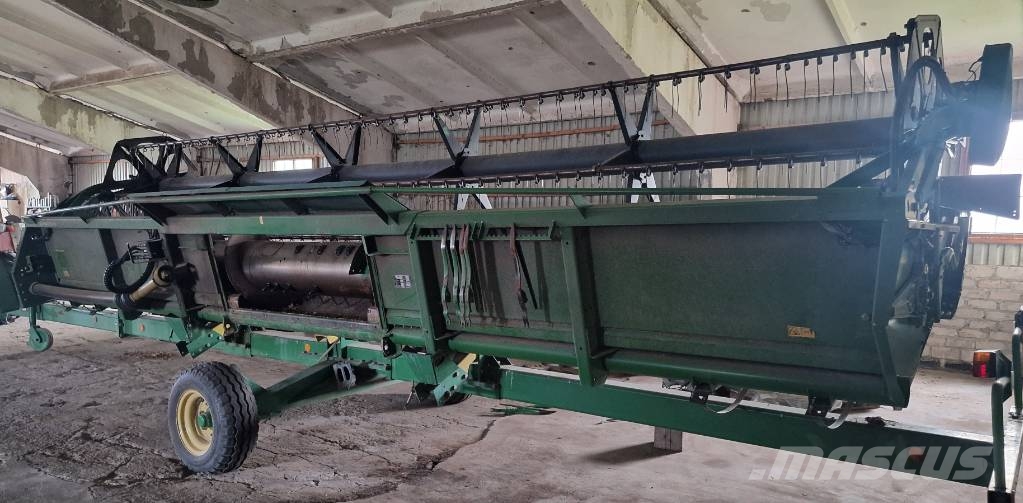 John Deere T670 حصادات