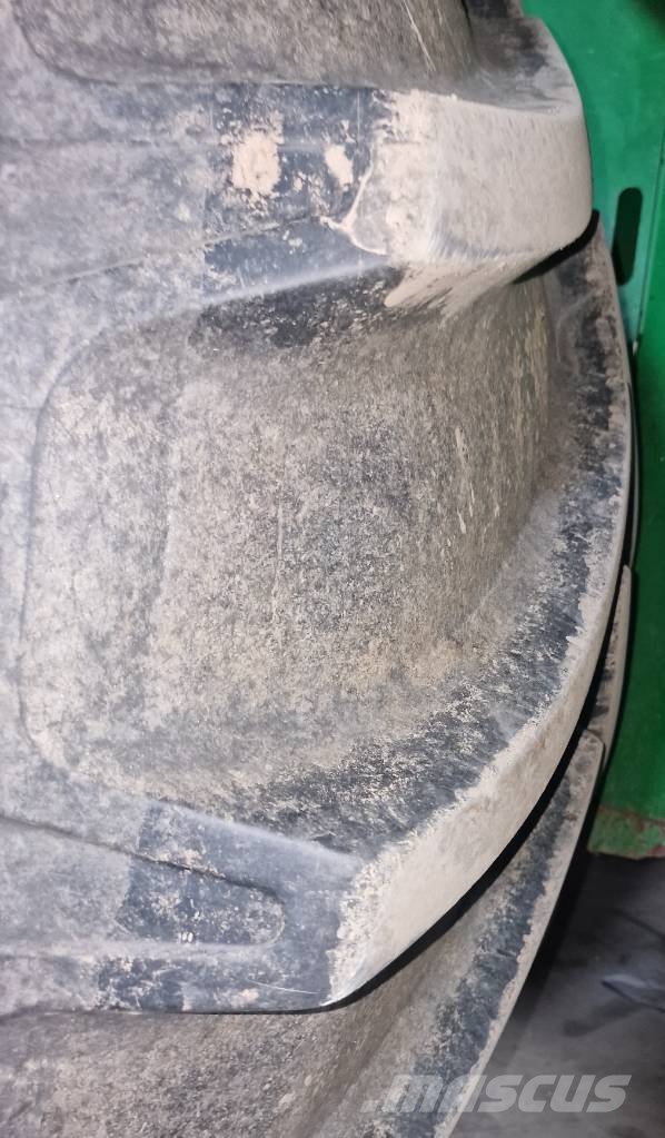 John Deere T670 حصادات
