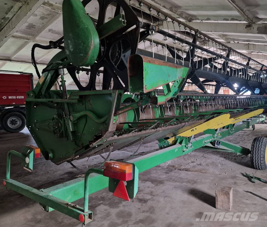 John Deere T670 حصادات