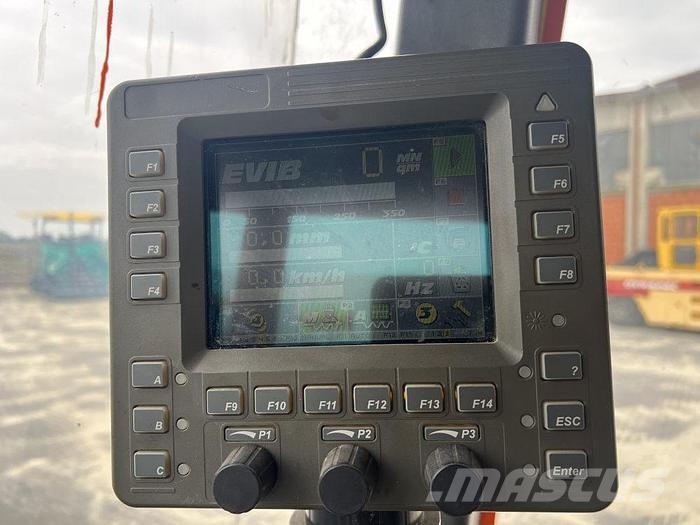 Bomag BW 174 AP-AM Porinių būgnų volai