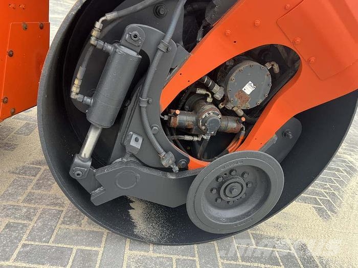 Bomag BW 174 AP-AM Porinių būgnų volai