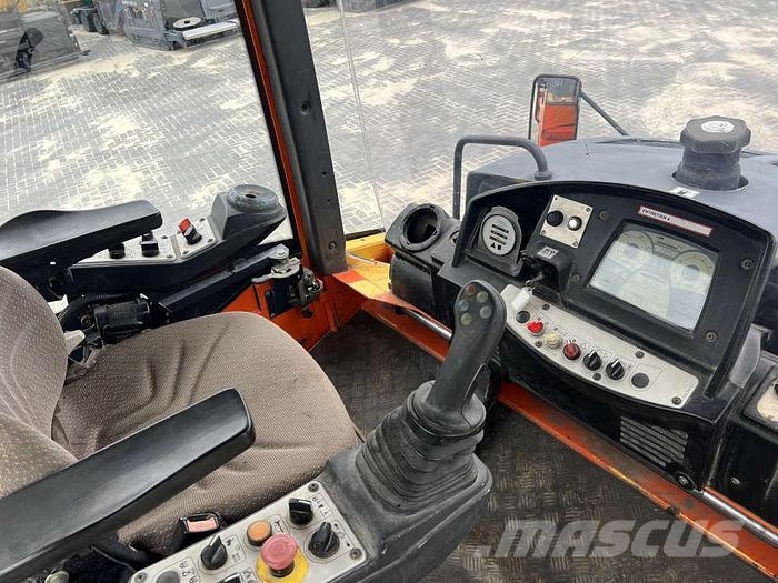 Bomag BW 174 AP-AM Porinių būgnų volai
