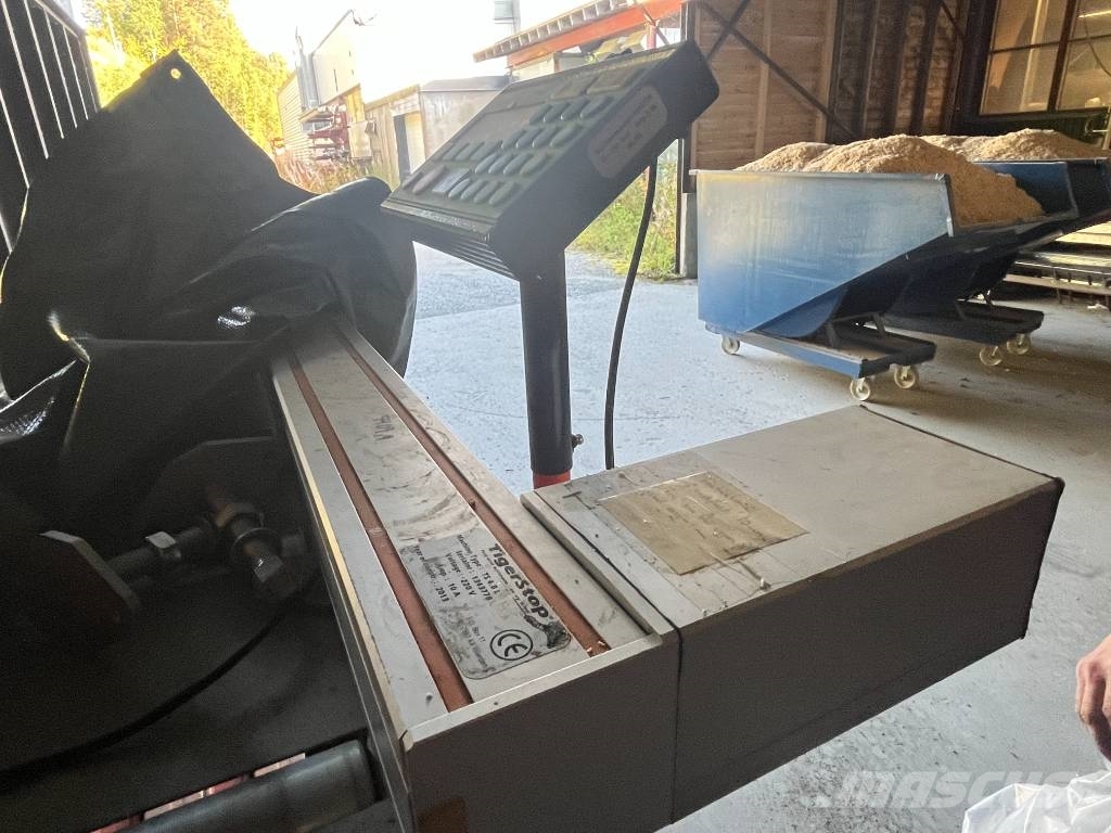  GRAULE QNF Crosscut saw with TigerStop TS 4.8 L Au 建筑机械-其他