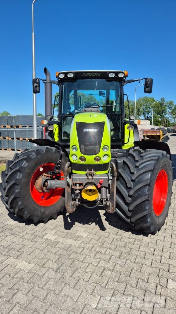 CLAAS Arion 620 CIS Cebis with Frontlift and PTO Tractores