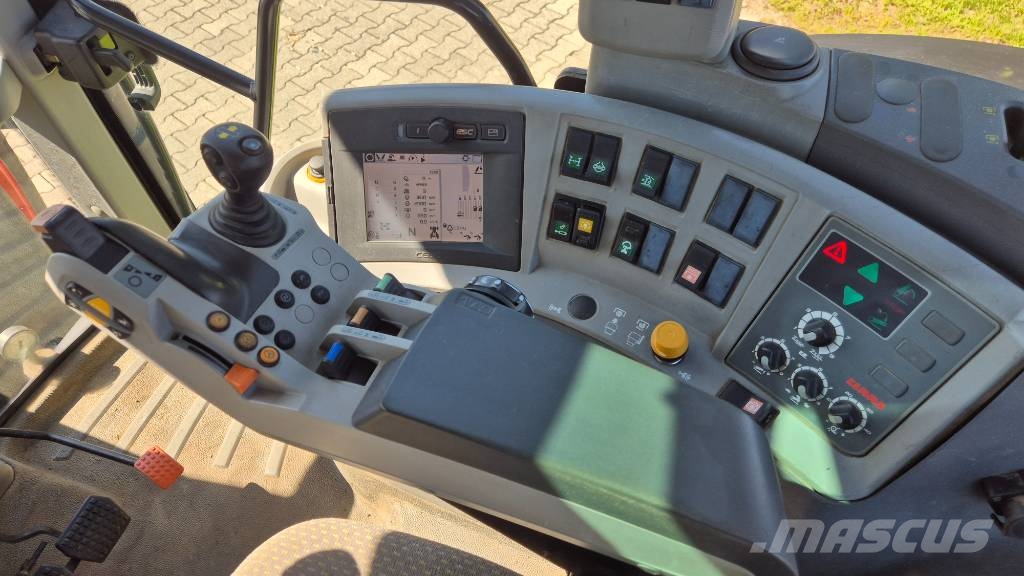 CLAAS Arion 620 CIS Cebis with Frontlift and PTO Tractores