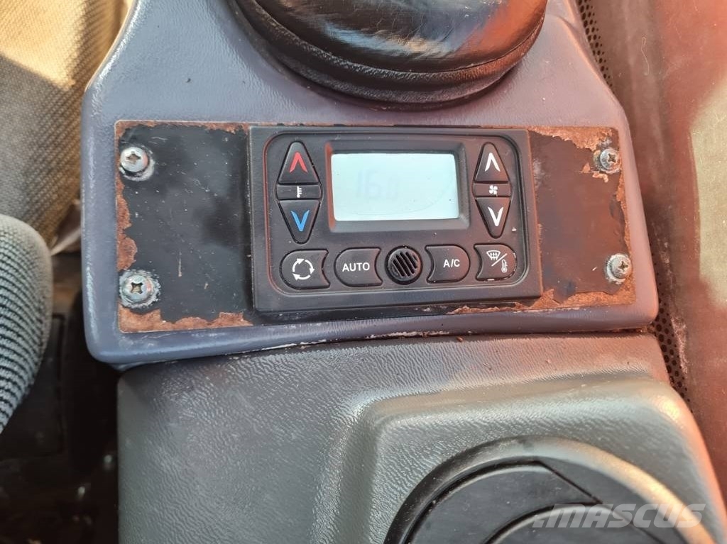 Manitou MVT 729 TURBO 伸缩臂叉装车|叉装车