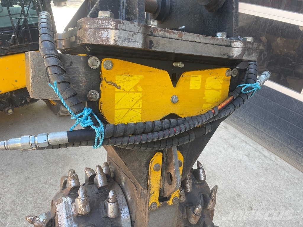 MB Crusher R800 drum cutter, trench grinder, rock grinder مقصات هيدروليكية