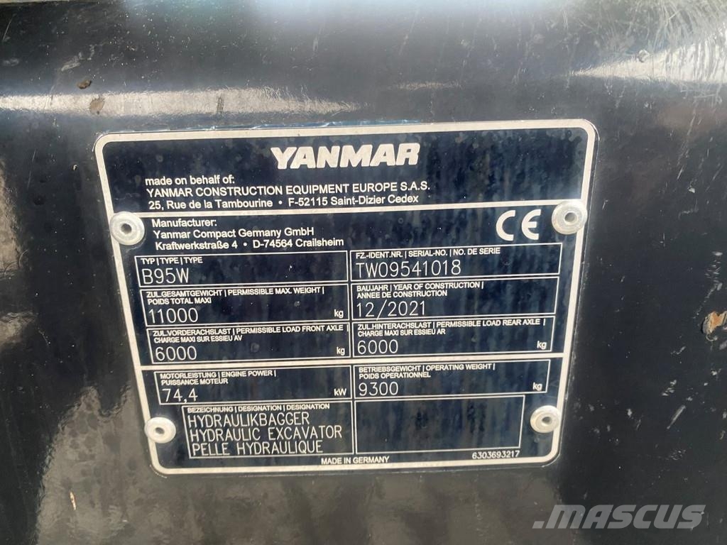 Yanmar B95w . Excavadoras de ruedas