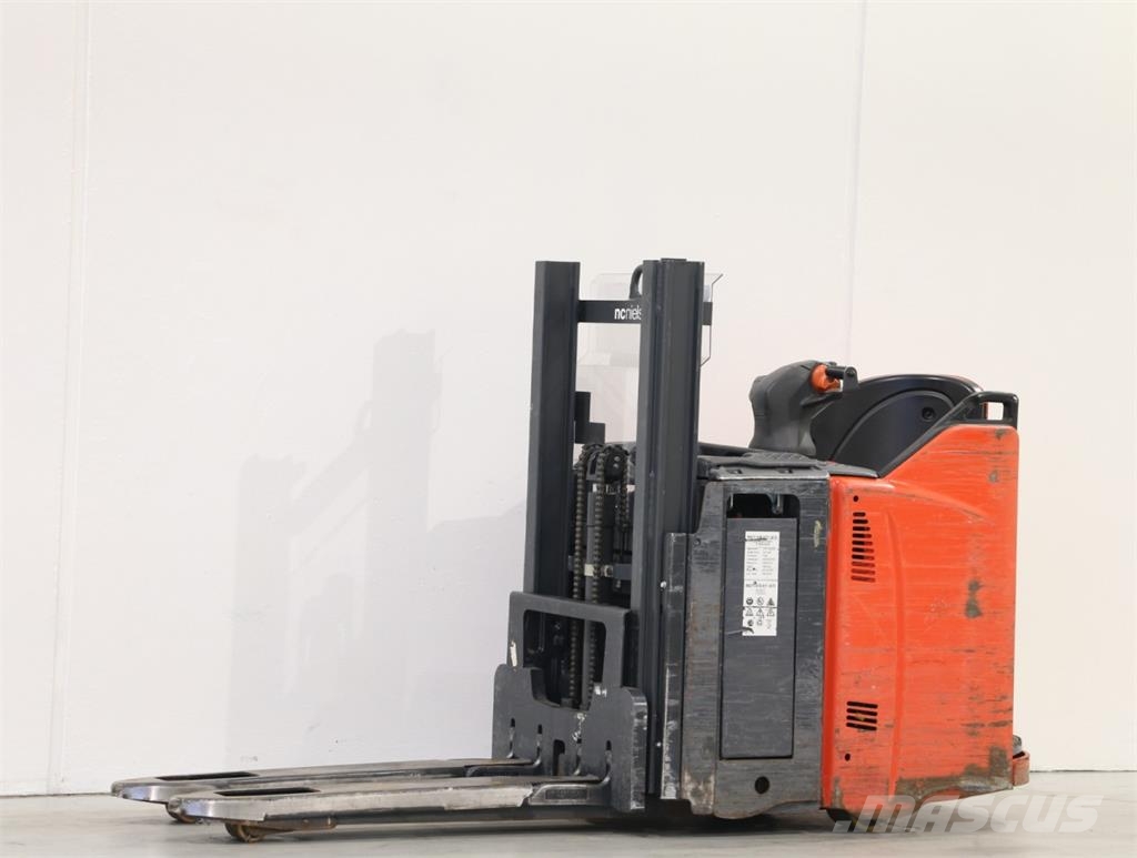 Linde D12SP/133-01 Montacargas manual