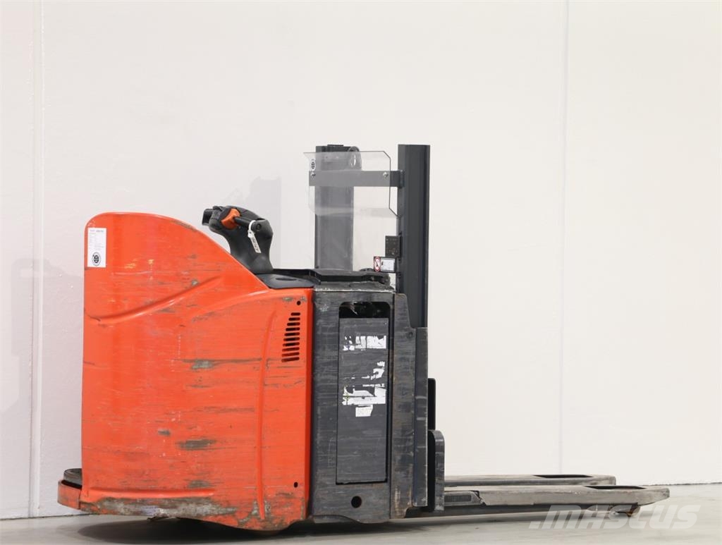 Linde D12SP/133-01 Montacargas manual