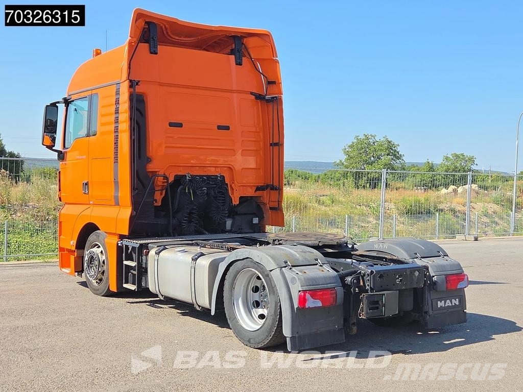 MAN TGX 18.460 4X2 XLX Mega Retarder 2x Tanks TUV Vlačilci