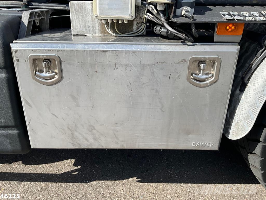 Volvo FM 410 8x4 Hiab 28 Tonmeter laadkraan met 20 Ton S Kotalni prekucni tovornjaki