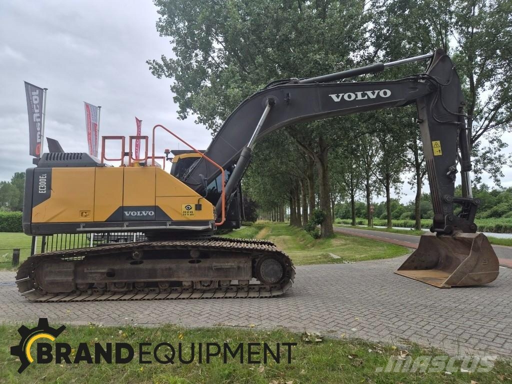 Volvo EC 300 EL Гусеничні екскаватори