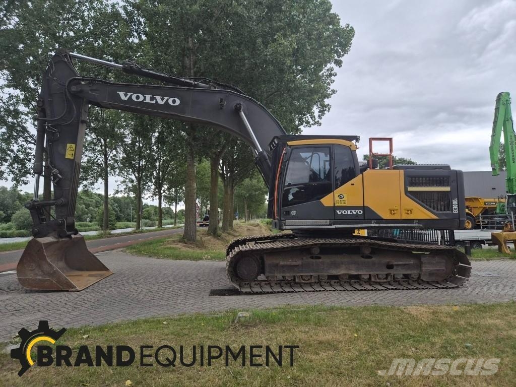 Volvo EC 300 EL Гусеничні екскаватори