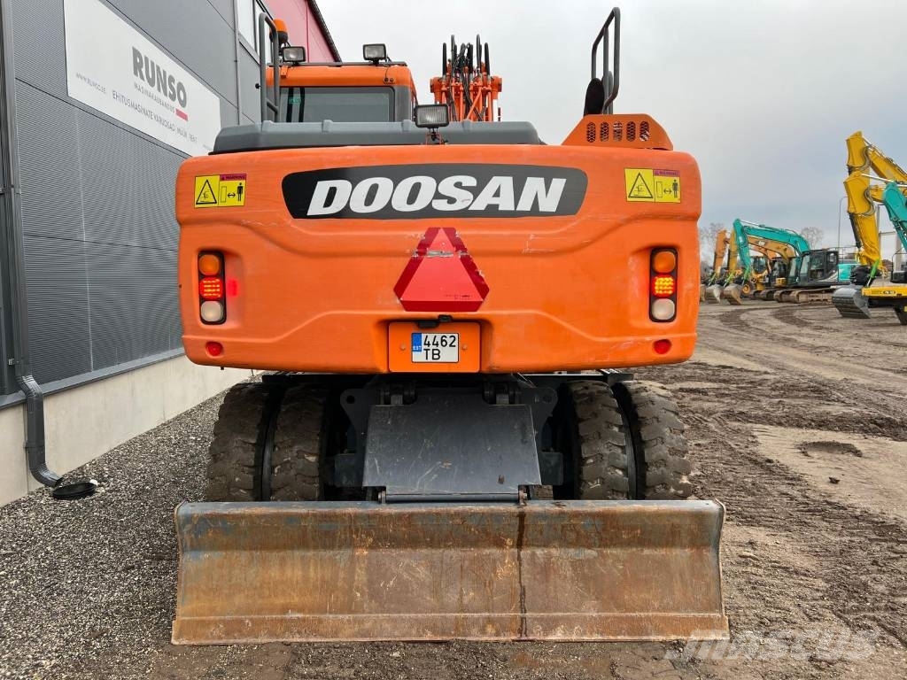 Doosan DX 160 W-3 Excavadoras de ruedas