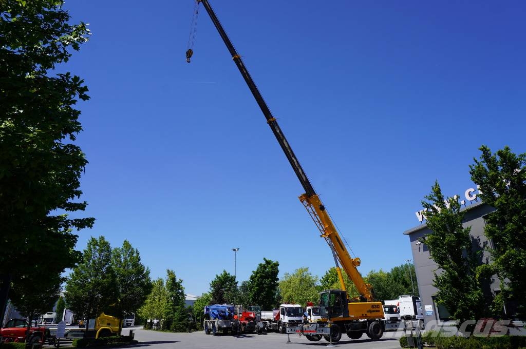 Sennebogen 630 rough terrain crane / 2000 MTH / Range 30 m Всъдеходни кранове