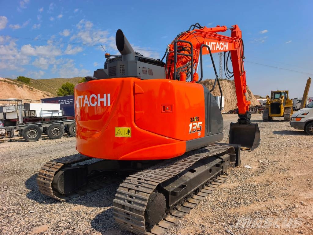 Hitachi ZX 135 US-6 Roomikekskavaatorid