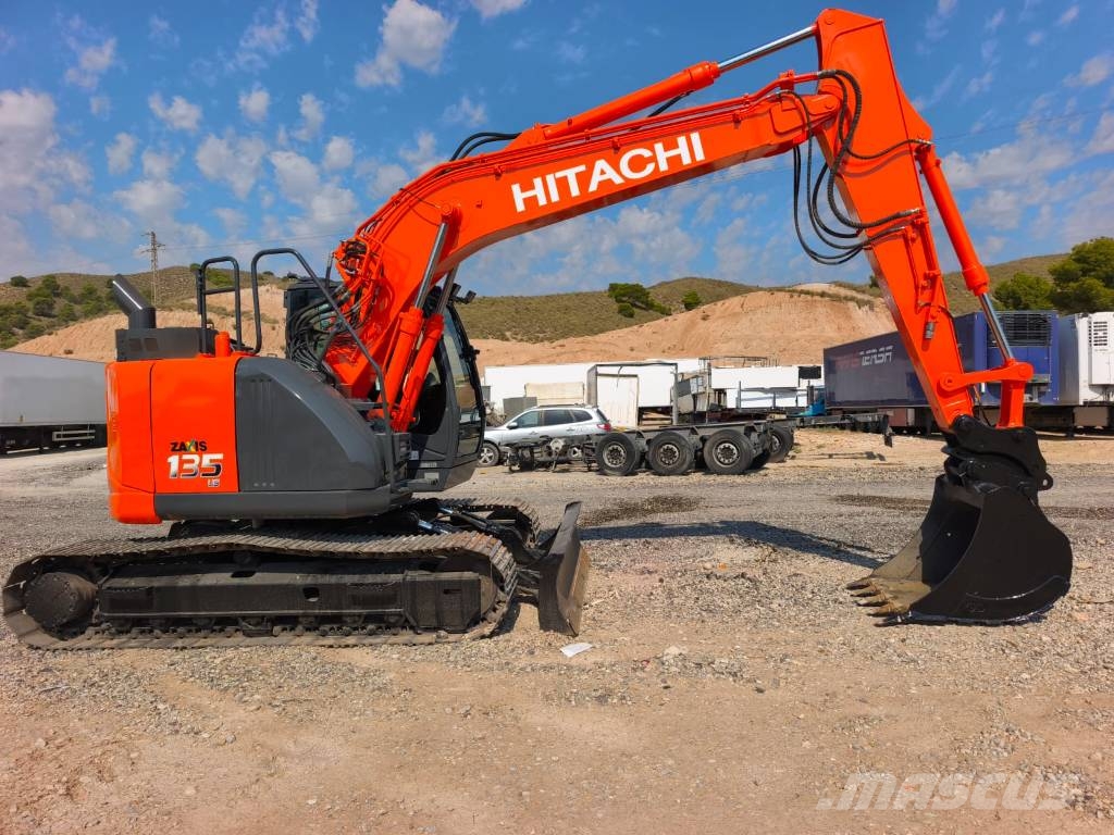 Hitachi ZX 135 US-6 Roomikekskavaatorid