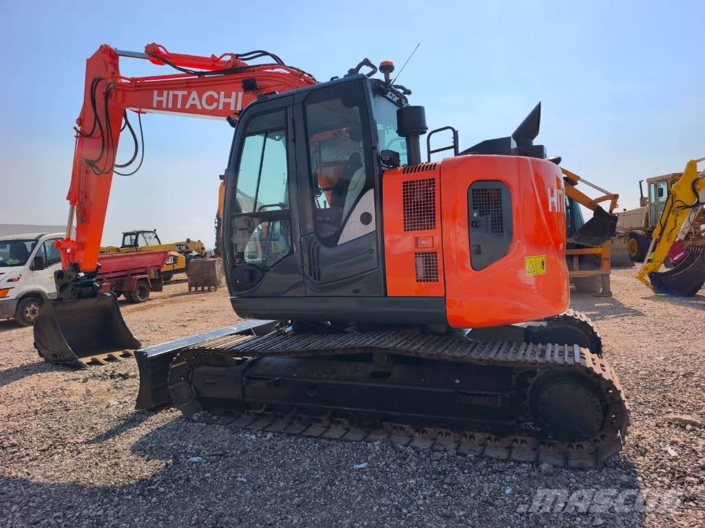 Hitachi ZX 135 US-6 Roomikekskavaatorid