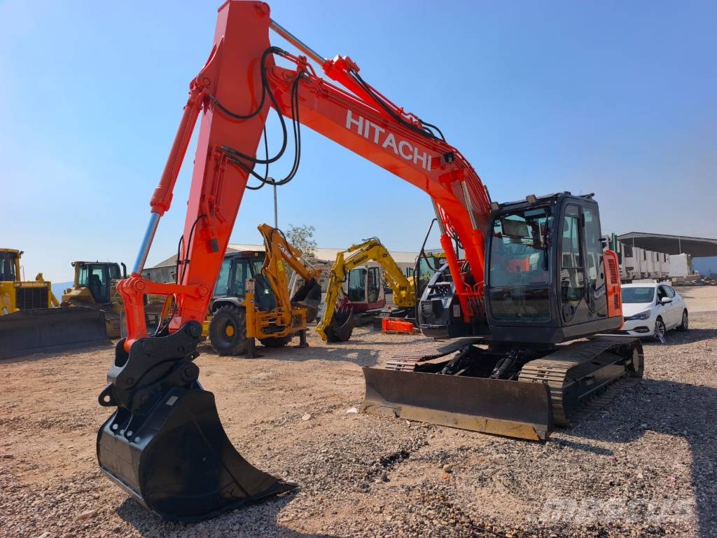Hitachi ZX 135 US-6 Roomikekskavaatorid
