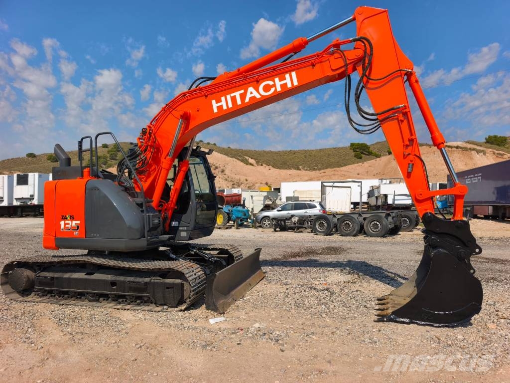 Hitachi ZX 135 US-6 Roomikekskavaatorid
