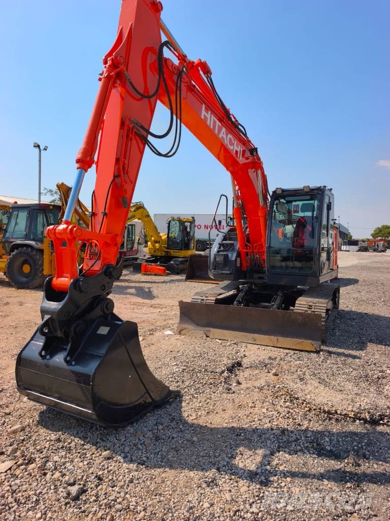 Hitachi ZX 135 US-6 Roomikekskavaatorid