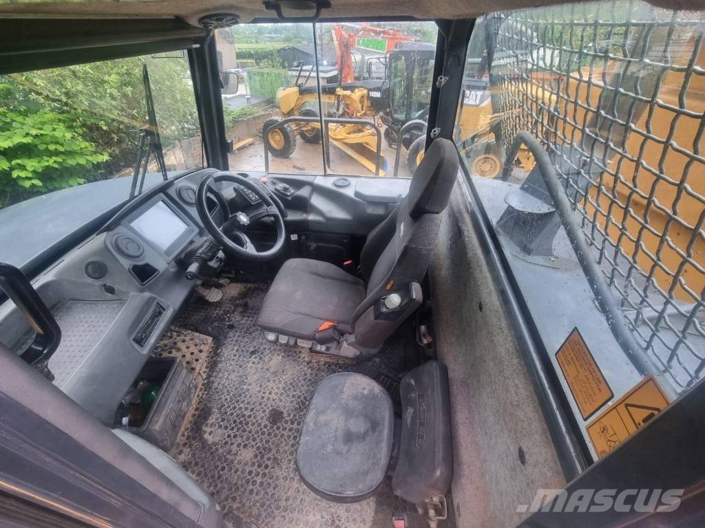 Bell B 40 E Dumper - Knickgelenk