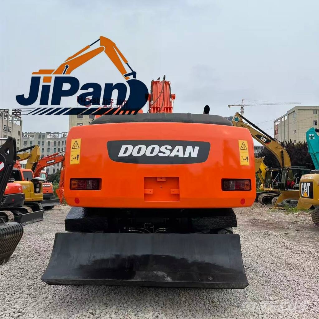 Doosan DH 210 W Bagri na kolesih