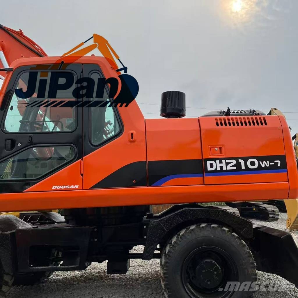 Doosan DH 210 W Bagri na kolesih