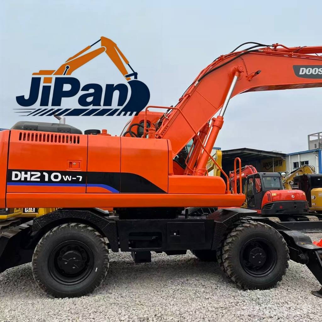 Doosan DH 210 W Bagri na kolesih