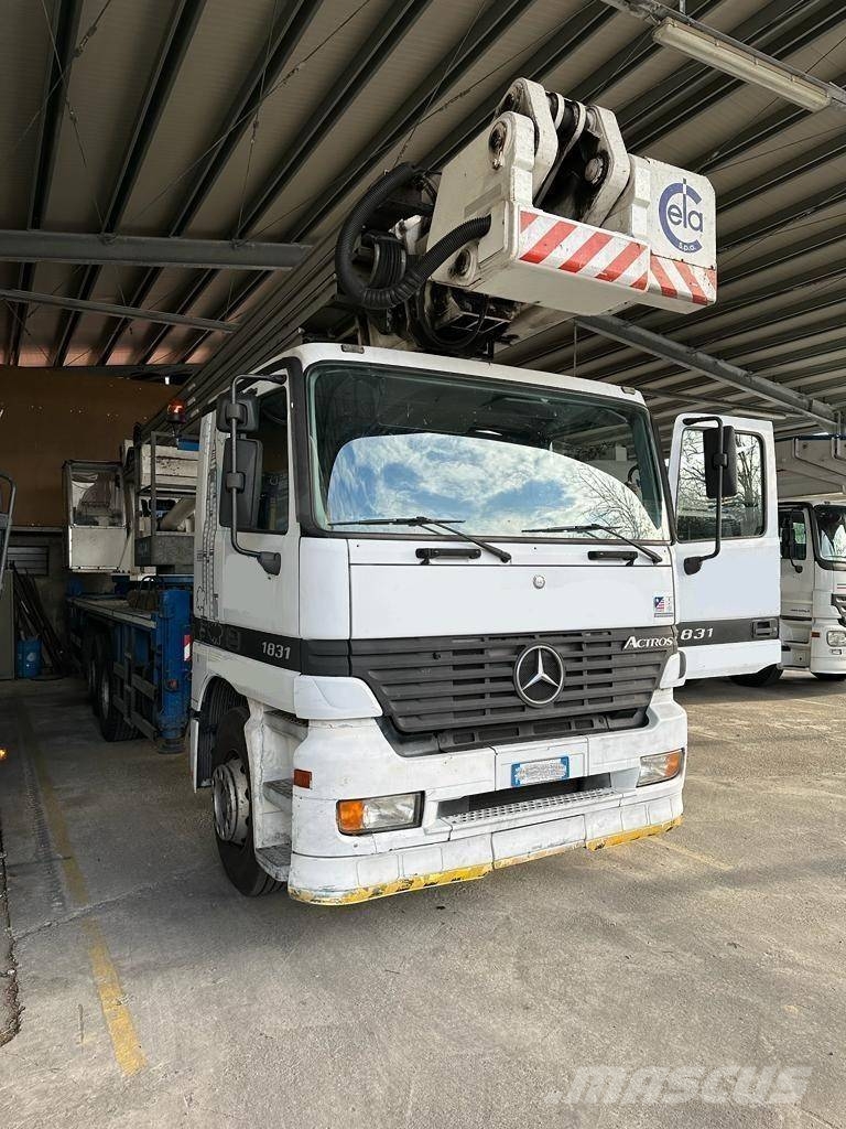 Cela TJ460 anno 2005 Araç üstü platformlar