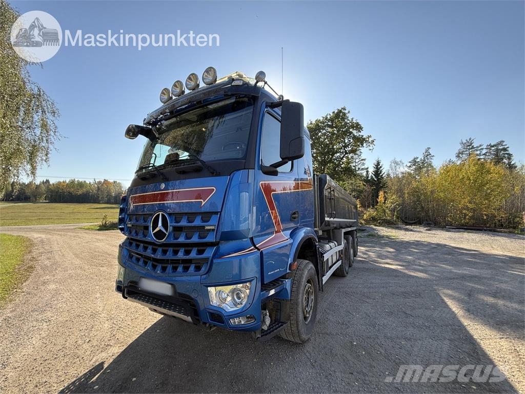 Mercedes-Benz Arocs Sora- ja kippiautot