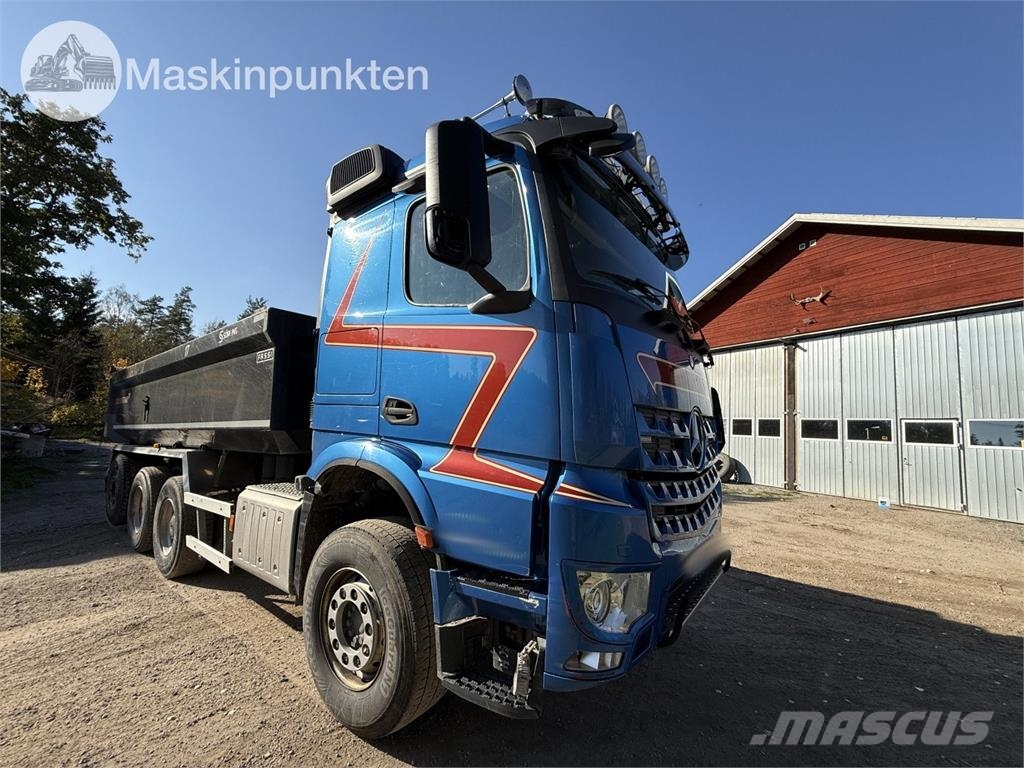 Mercedes-Benz Arocs Sora- ja kippiautot