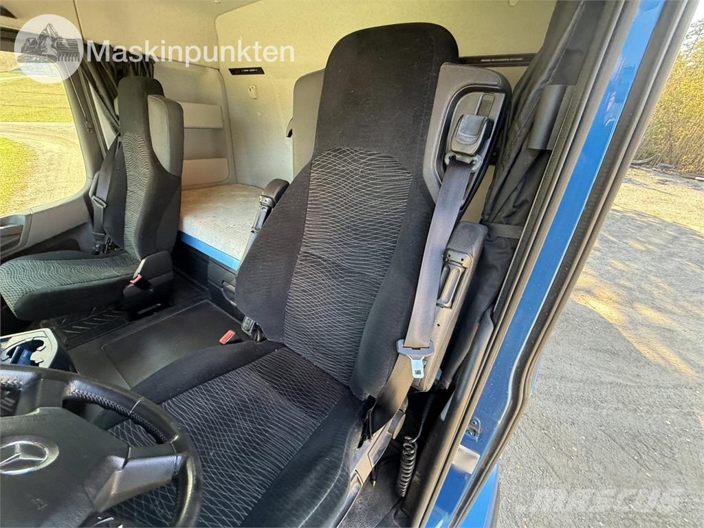 Mercedes-Benz Arocs Sora- ja kippiautot