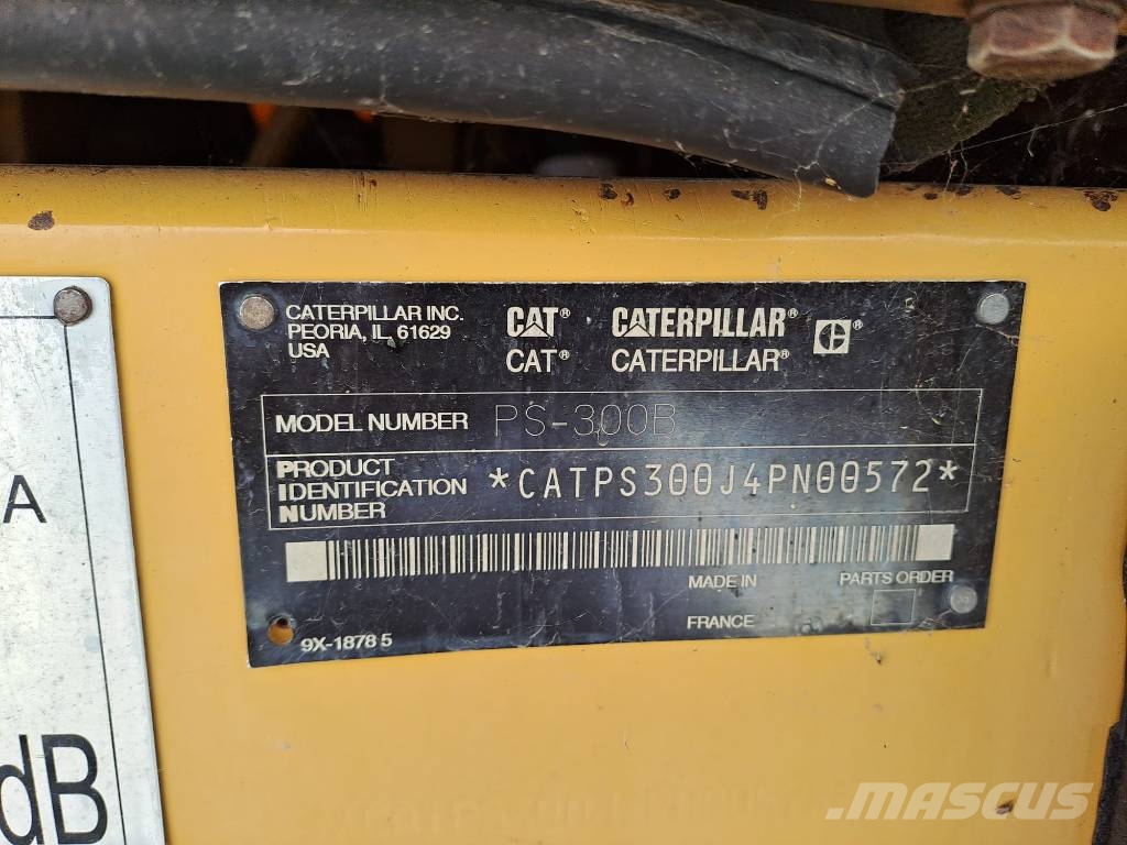 CAT PS 300 B Pneumatiska Hjulvältar
