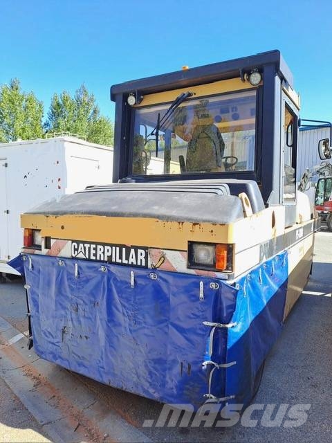 CAT PS 300 B Pneumatiska Hjulvältar