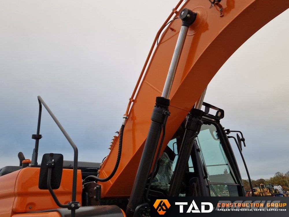 Develon DX 225 LC-7M Raupenbagger
