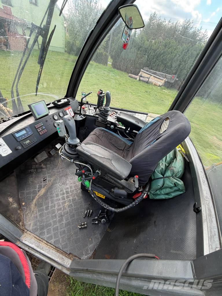 Sampo-Rosenlew 1046 Harvesters