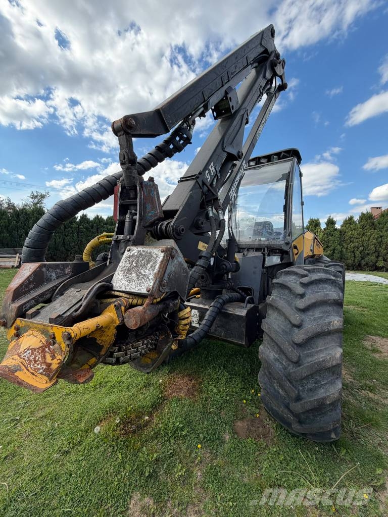 Sampo-Rosenlew 1046 Harvesters