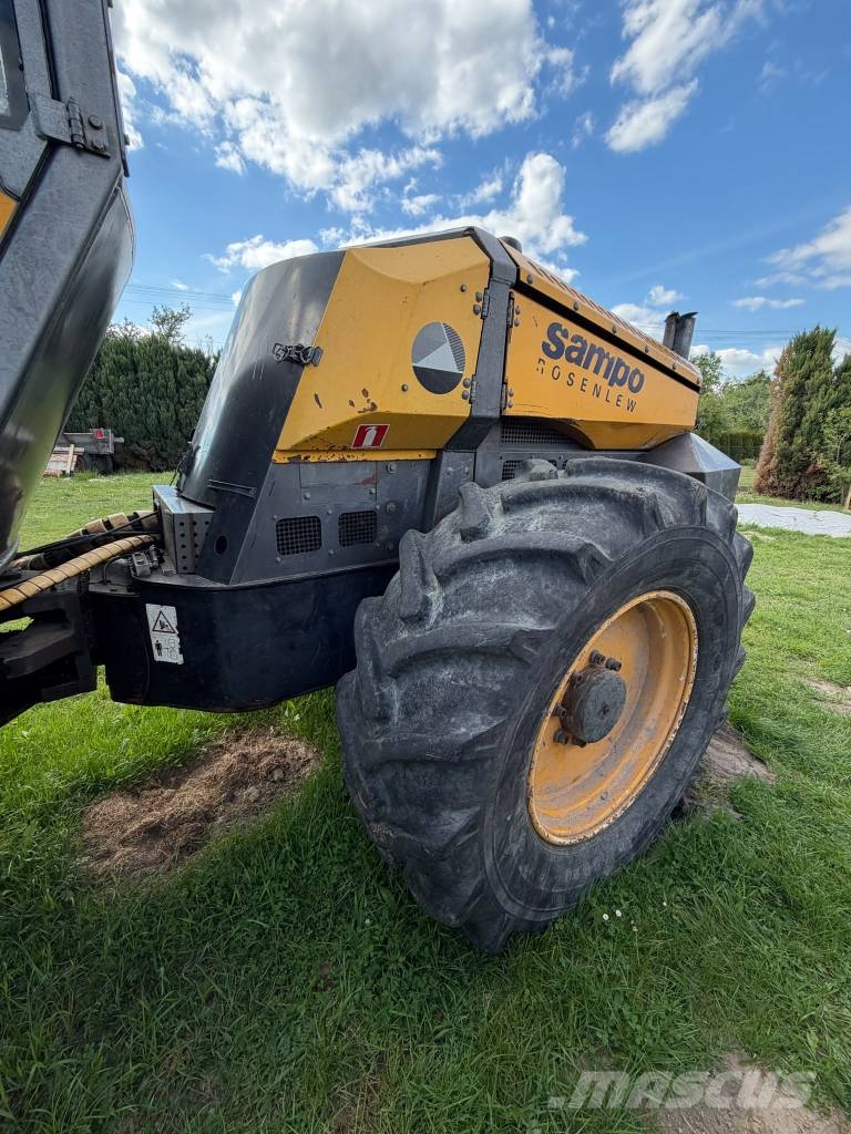 Sampo-Rosenlew 1046 Harvesters