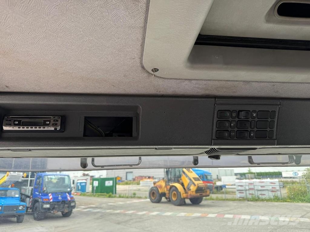 Scania P114G 380 6X2 EURO 2 + 20 TON HOOKLIFT アームロール
