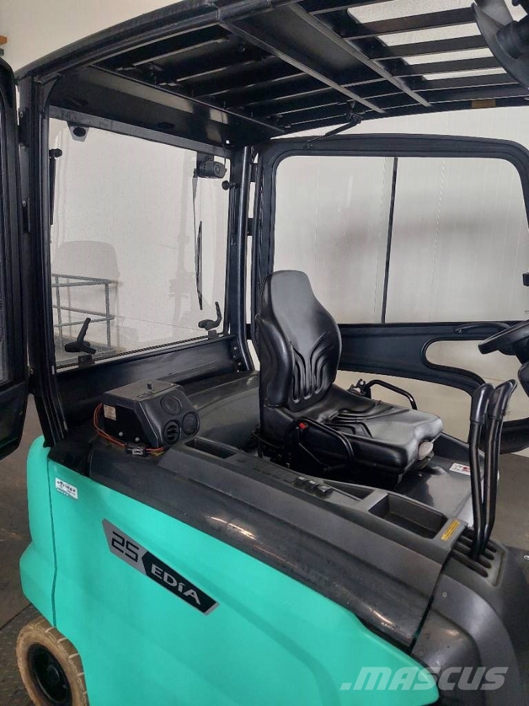 Mitsubishi FB25N Heftruck Sähkötrukit